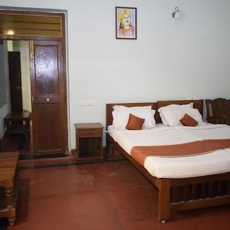 Lakshmi Vilas Mannārgudi Exterior photo