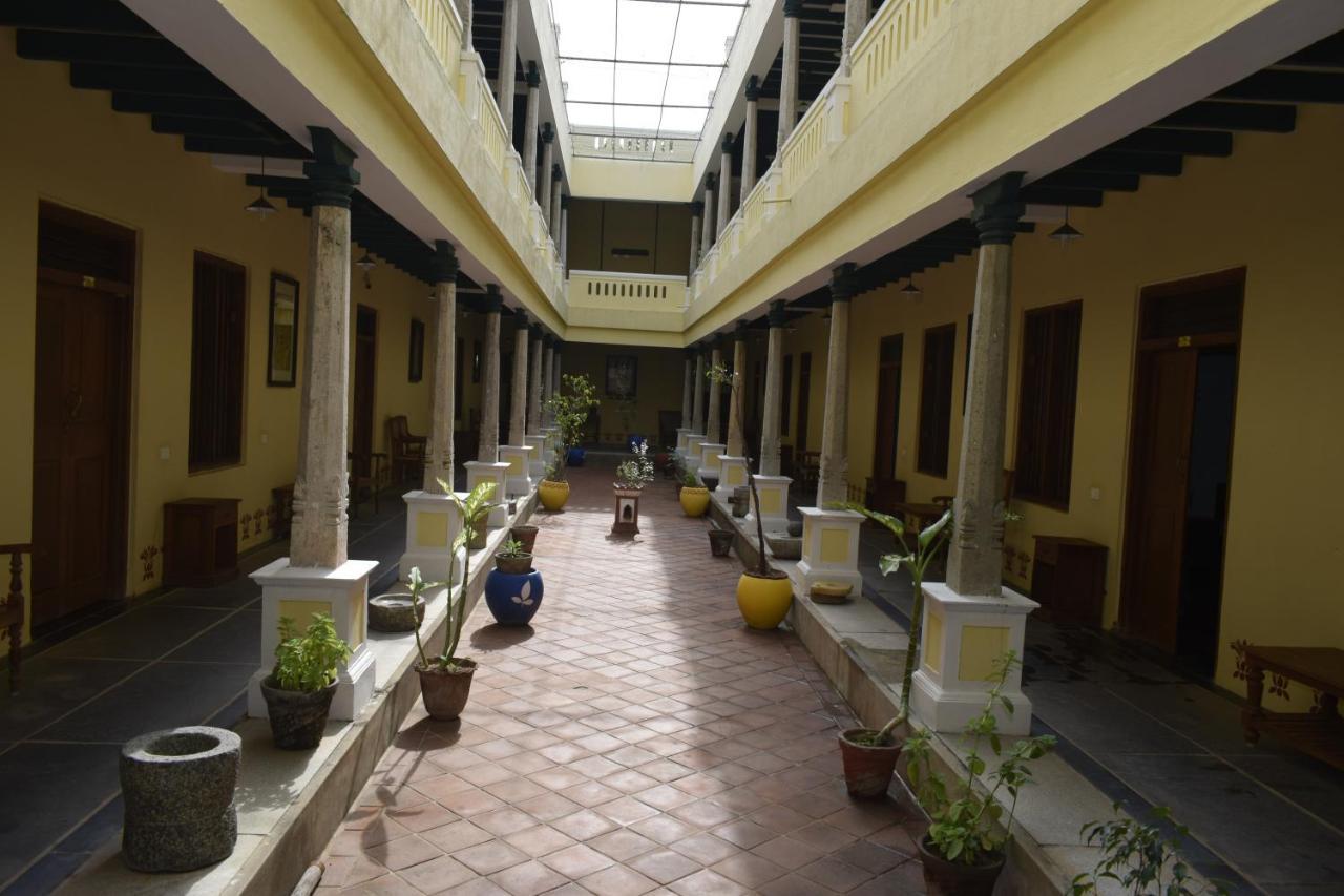 Lakshmi Vilas Mannārgudi Exterior photo