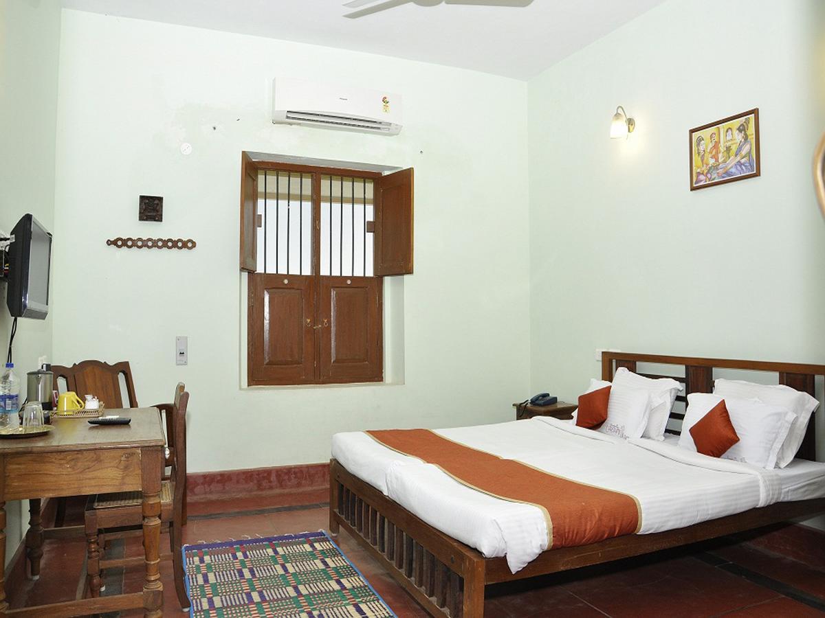 Lakshmi Vilas Mannārgudi Exterior photo